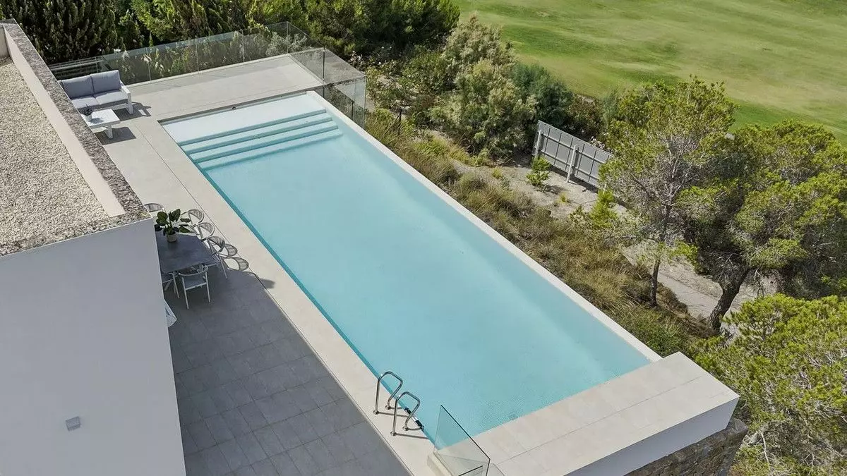 Villa 250 M² In Orihuela, Spain – Mediter Real Estate