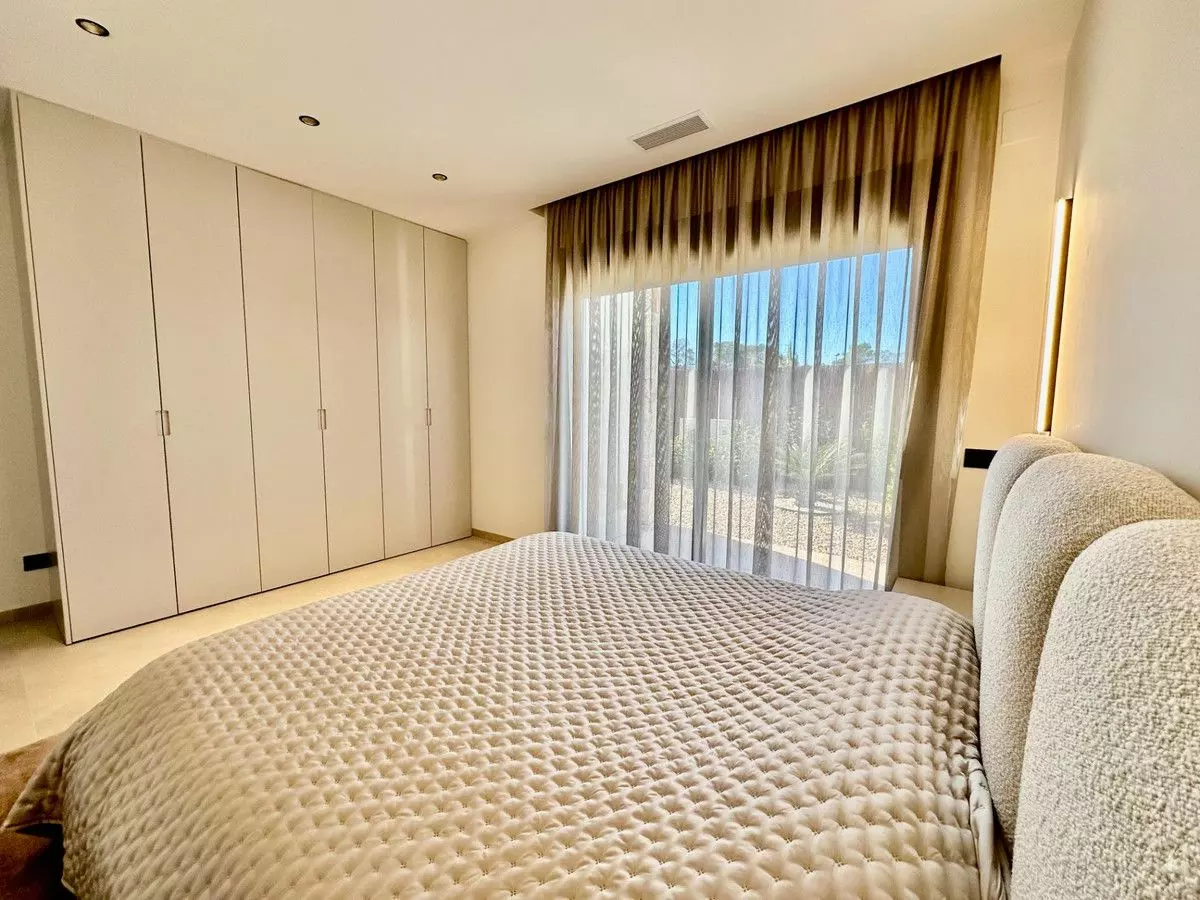 Villa 282 M² In Orihuela, Spain – Mediter Real Estate