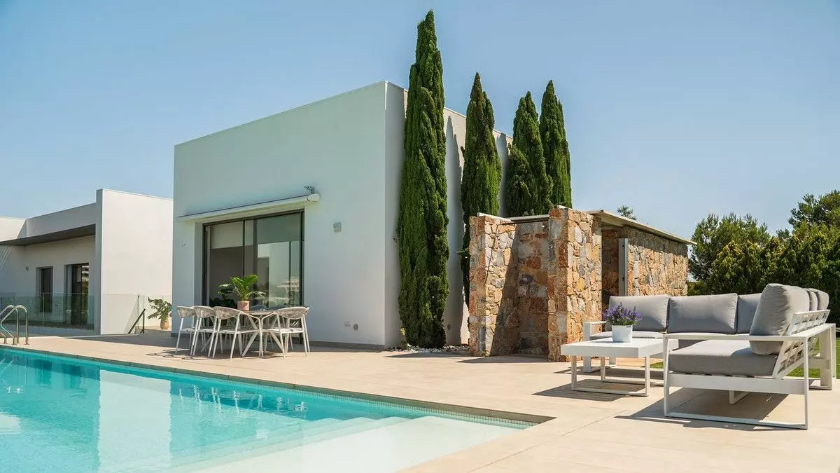 Villa 250 M² In Orihuela, Spain – Mediter Real Estate