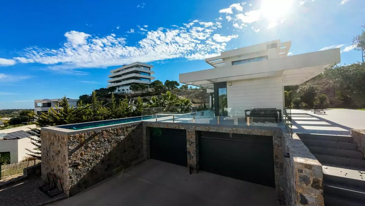 Villa 429 M² In Orihuela, Spain – Mediter Real Estate