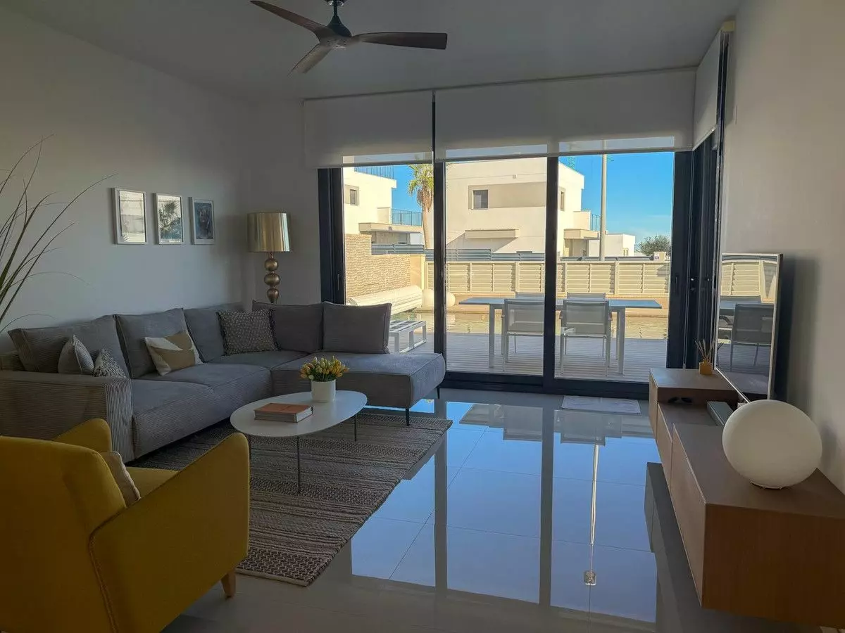 Villa 165 M² In San Miguel De Salinas, Spain – Mediter Real Estate