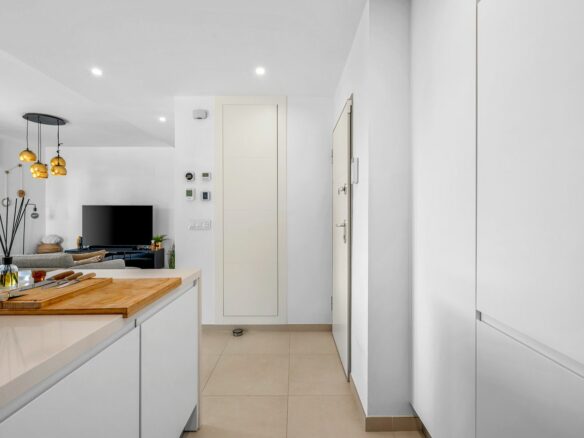 3-bedroom Apartment In Pilar De La Horadada, Spain (95 M²)