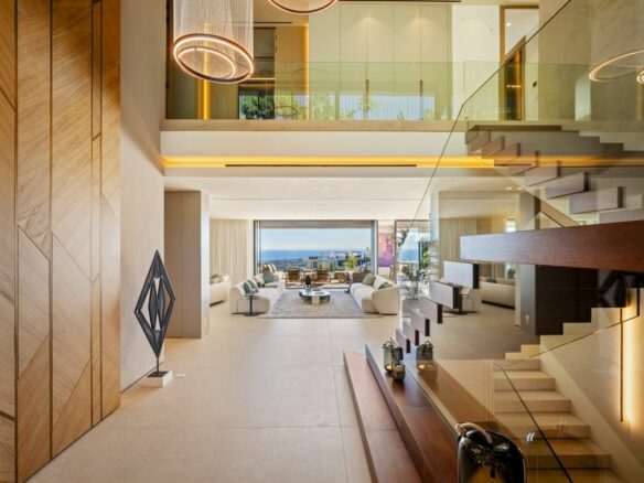 Villa Of 881 M² In Benahavis, Spain