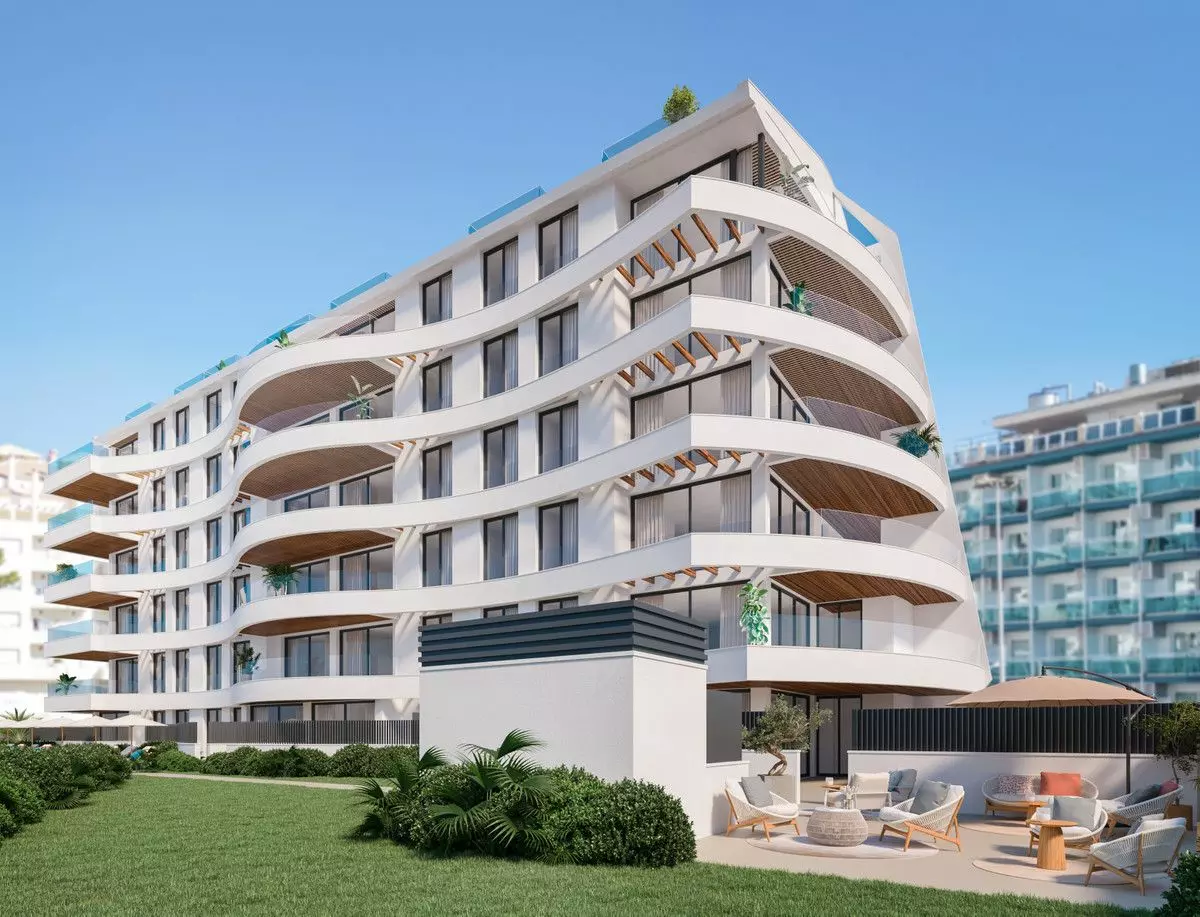 Apartment Of 90 M² In Benalmádena, Spain