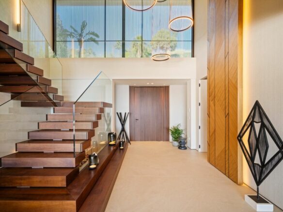 Villa Of 824 M² With Mediter Real Estate In Benahavis, Spain