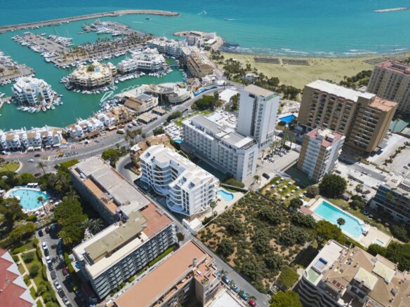 Apartment Of 90 M² In Benalmádena, Spain