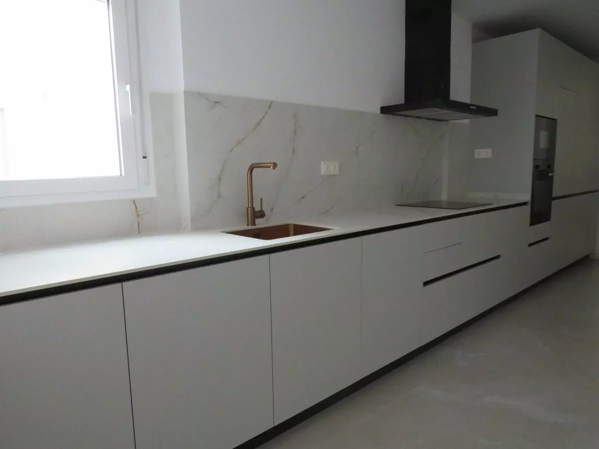 Apartment Of 126 M² With Sea View In Fuengirola