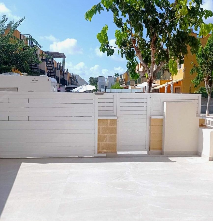 2-bedroom House In Pilar De La Horadada, Spain (65 M²)