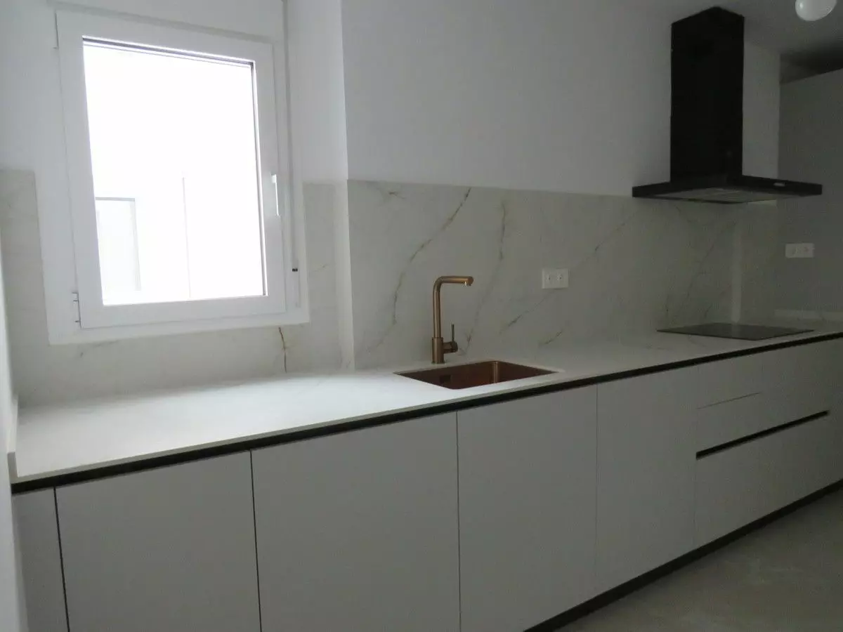 Apartment Of 126 M² With Sea View In Fuengirola