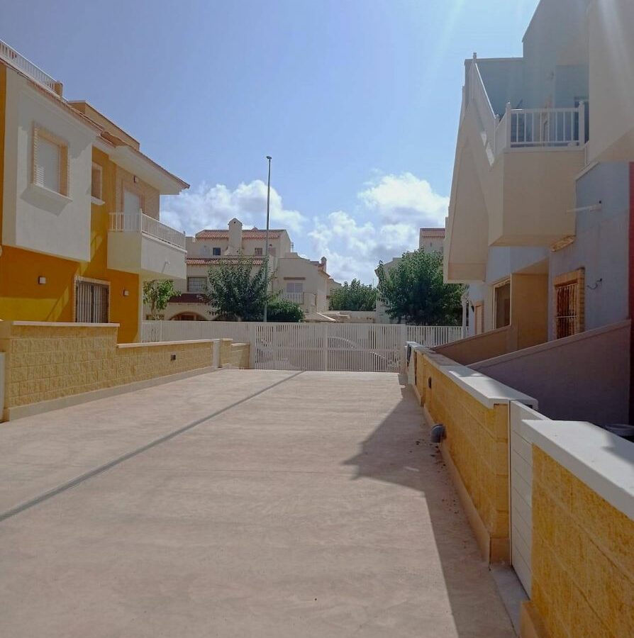 2-bedroom House In Pilar De La Horadada, Spain (65 M²)