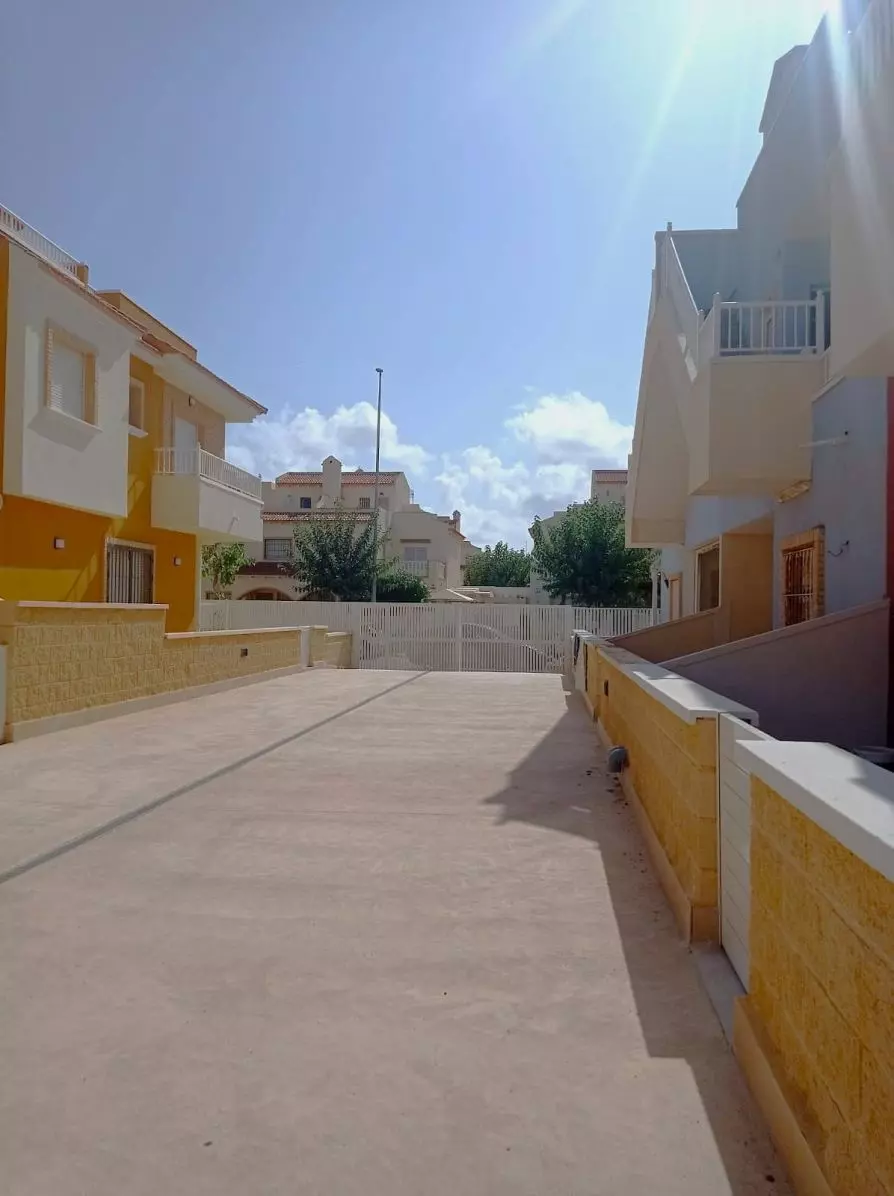 2-bedroom House In Pilar De La Horadada, Spain (65 M²)