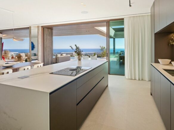 Villa Of 881 M² In Benahavis, Spain