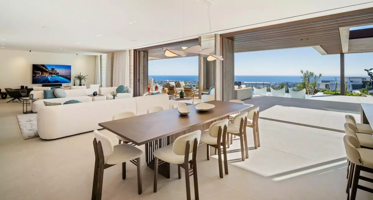 Villa Of 881 M² In Benahavis, Spain