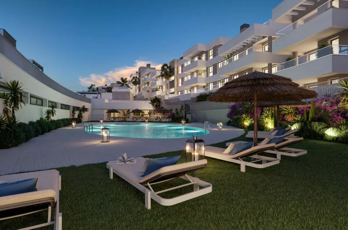 Apartment Of 80 M² In Estepona, Spain