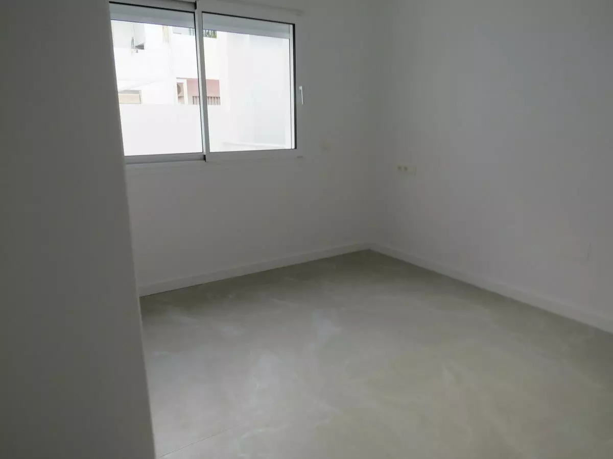 Apartment Of 126 M² With Sea View In Fuengirola