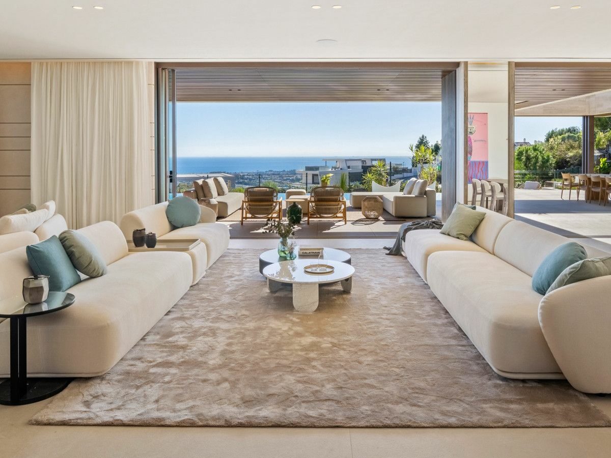 Villa Of 881 M² In Benahavis, Spain