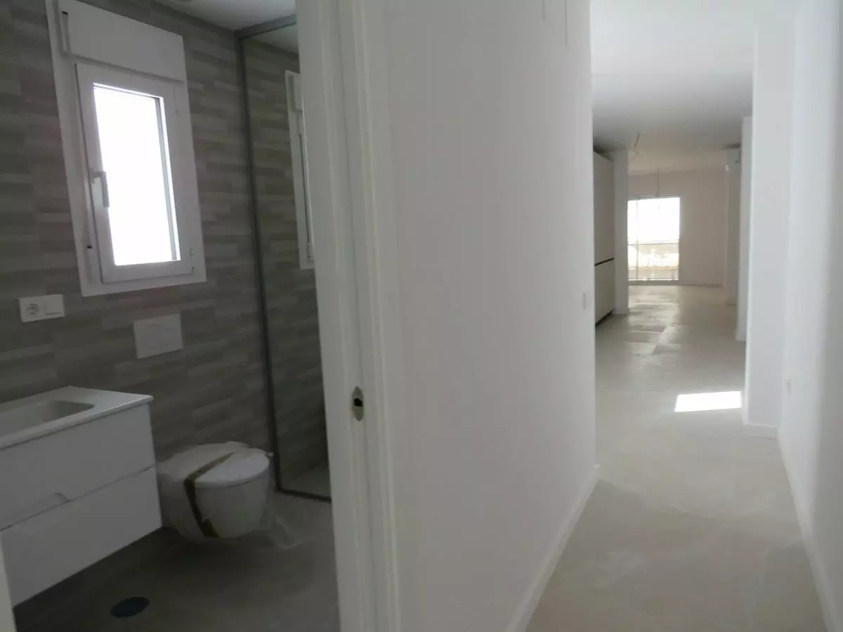 Apartment Of 74 M² With Sea View In Fuengirola, Spain