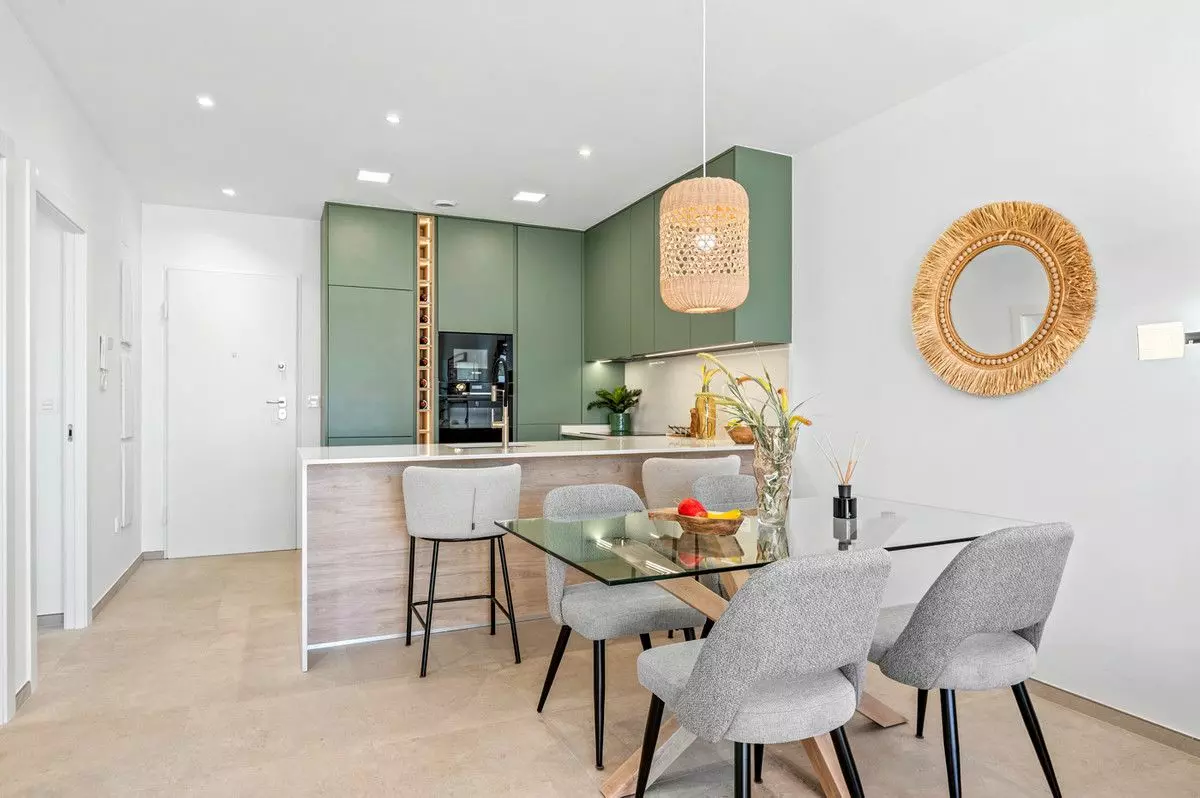 Apartment Of 95 M² In Los Alcázares, Spain