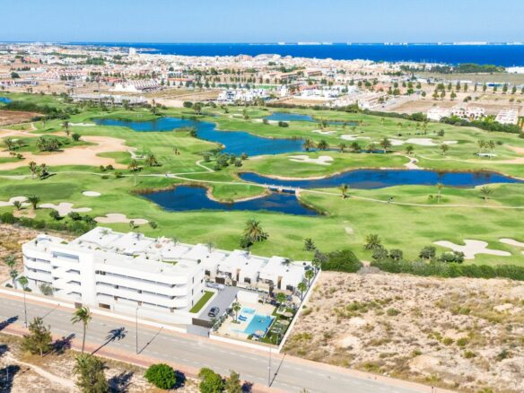 2-bedroom Apartment In Los Alcázares, Spain (80 M²)