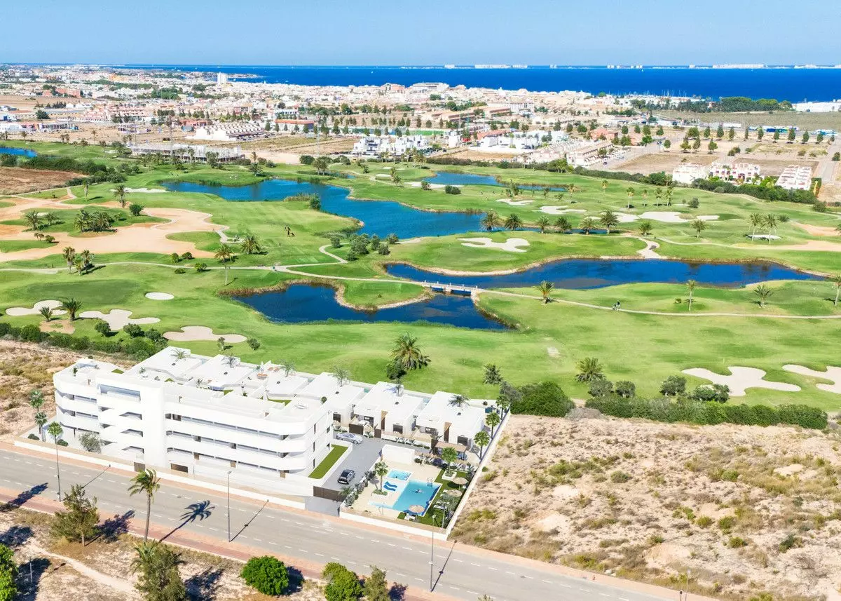 2-bedroom Apartment In Los Alcázares, Spain (80 M²)