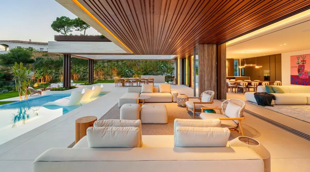 Villa Of 881 M² In Benahavis, Spain