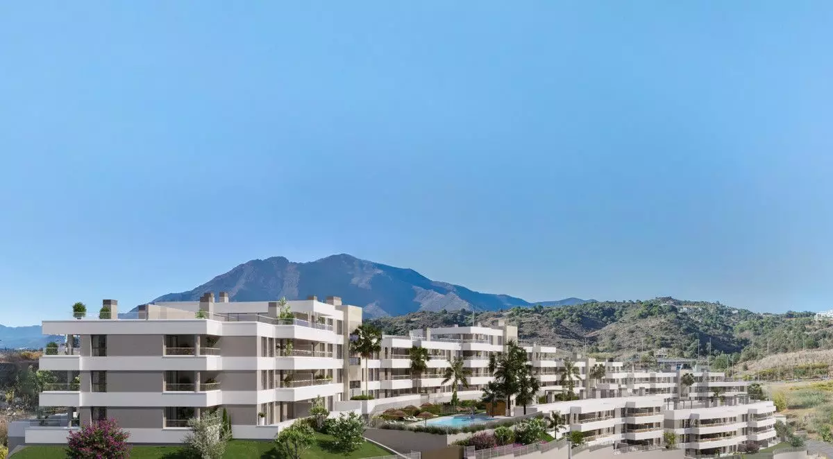Apartment Of 80 M² In Estepona, Spain