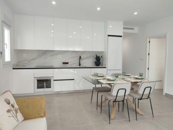 3-bedroom Villa In Torre – Pacheco, Spain (96 M²)