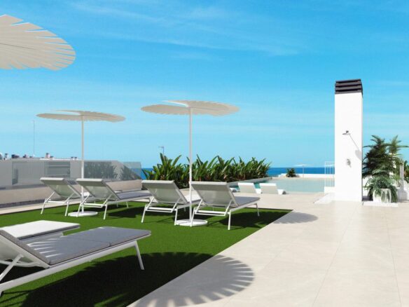 Apartment Of 97 M² With Sea Views In Guardamar Del Segura