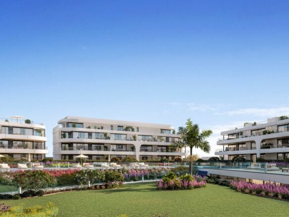 Apartment Of 97 M² In Estepona, Spain