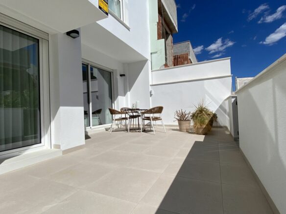 Apartment Of 75 M² In Pilar De La Horadada, Spain