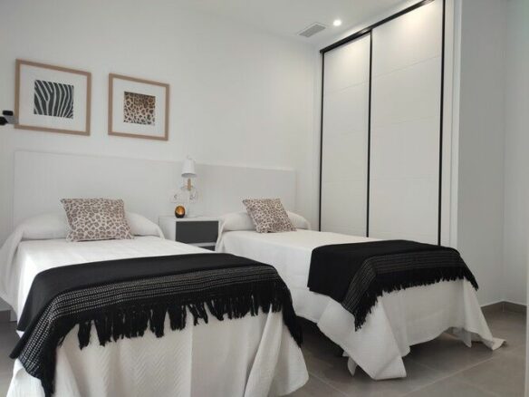3-bedroom Villa In Torre – Pacheco, Spain (96 M²)