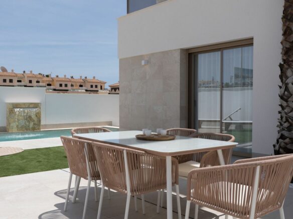 House Of 99 M² In Los Alcázares, Spain