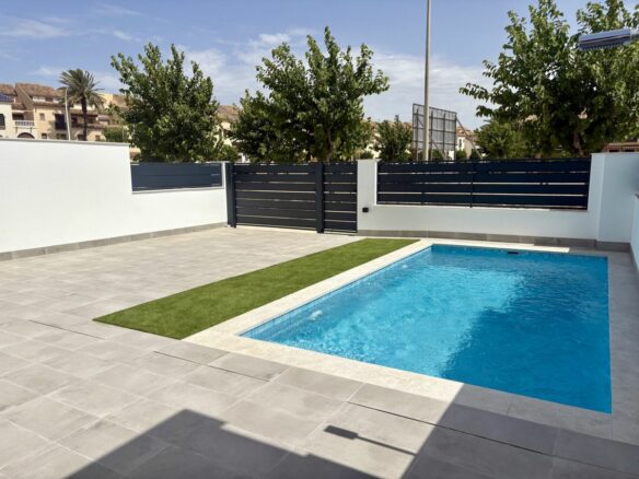 Villa Of 118 M² In Los Alcázares, Spain