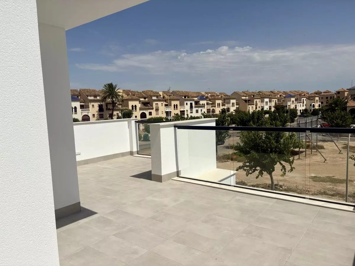 Villa Of 118 M² In Los Alcázares, Spain