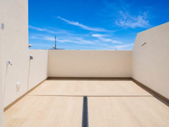 Villa Of 87 M² In Dolores, Spain
