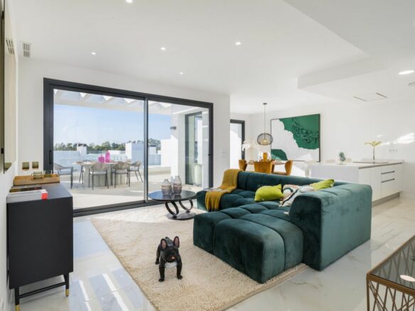 Apartment Of 147 M² In Estepona, Spain
