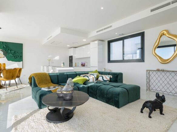 Apartment Of 147 M² In Estepona, Spain