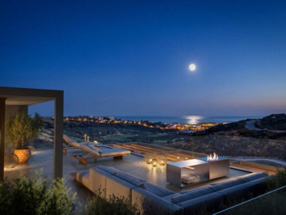 Villa Of 285 M² In Estepona, Spain