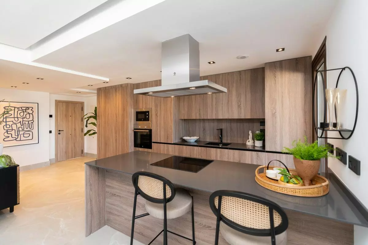 2-bedroom Apartment In Istan, Spain (98 M²)