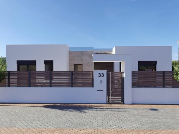 Villa Of 115 M² With A Garden In Fuente Alamo De Murcia