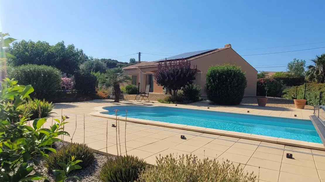 3-bedroom Detached House In Laurens, France (100 M²)
