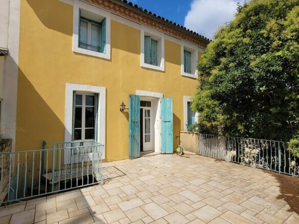 House 200 M² In Magalas, France