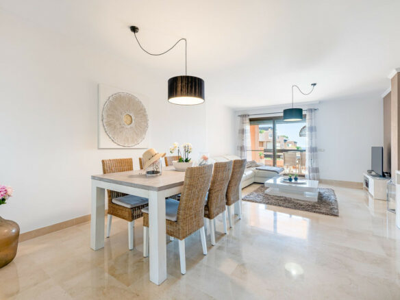 2-bedroom Property In Doña Julia, Spain (104 M²)
