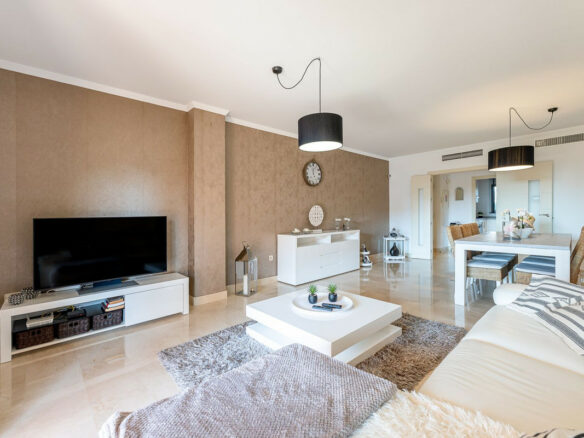 2-bedroom Property In Doña Julia, Spain (104 M²)