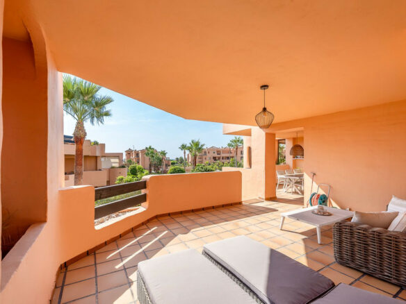 2-bedroom Property In Doña Julia, Spain (104 M²)