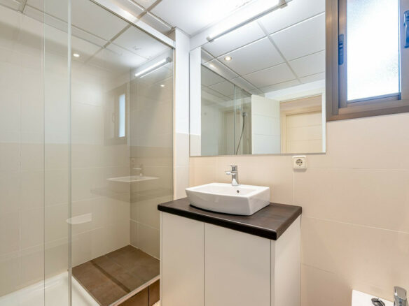 2-bedroom Property In Doña Julia, Spain (104 M²)