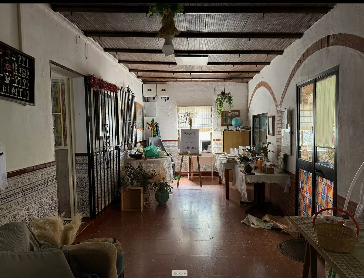 6-bedroom Property In Estepona, Spain (325 M²)