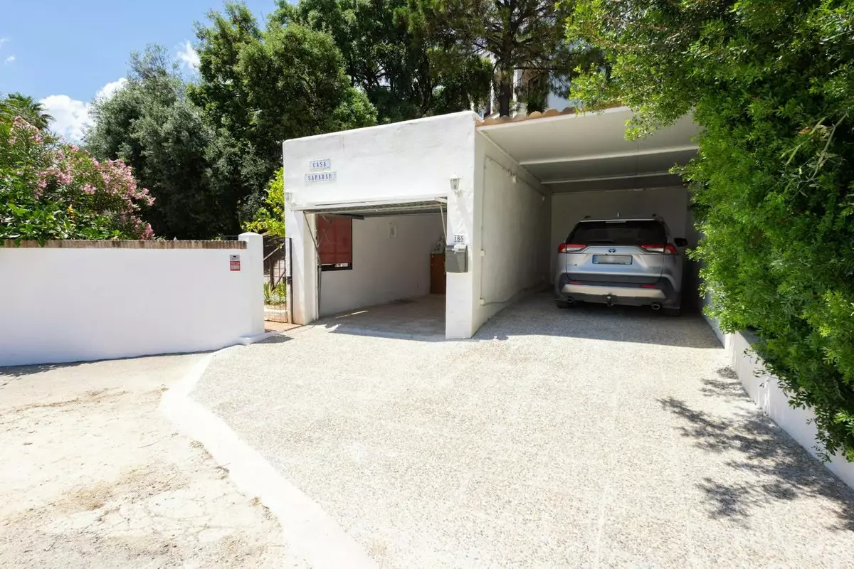 House – Detached Villa 254 M² In Estepona, Spain