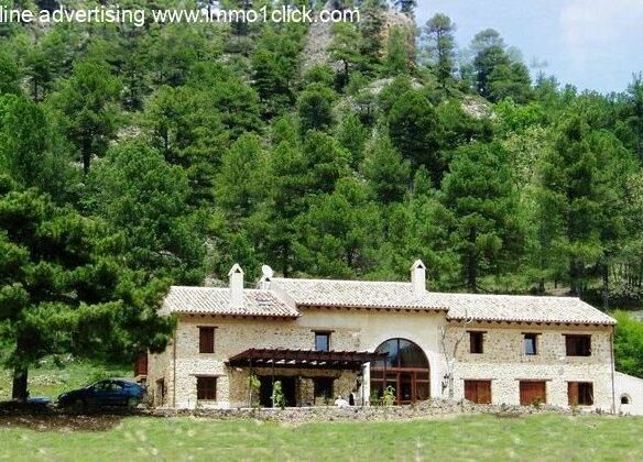 14-bedroom Finca In Segura De La Sierra, Spain (900 M²)