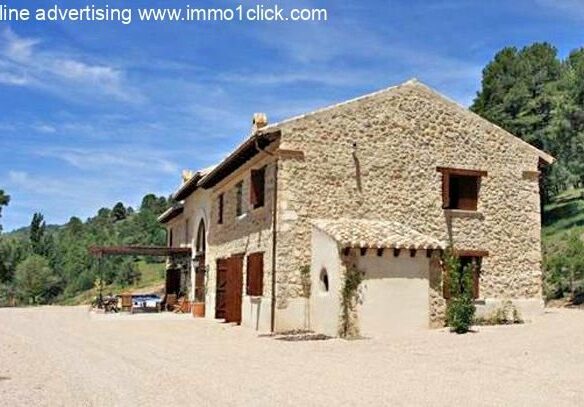 14-bedroom Finca In Segura De La Sierra, Spain (900 M²)